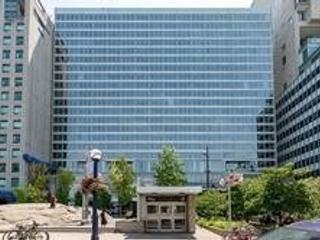 704 - 110 Bloor St W
