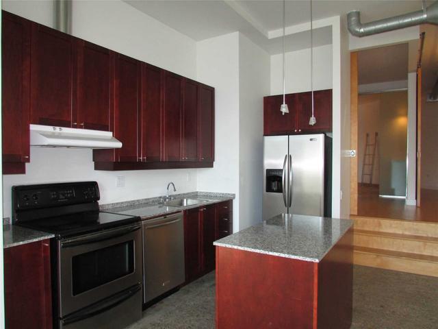 PH18 - 155 Dalhousie St