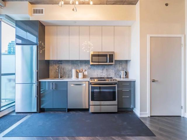 607 - 8 Gladstone Ave