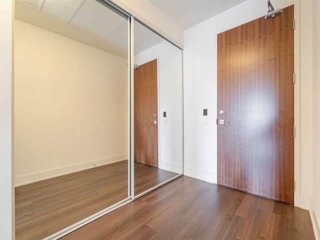 #514 - 111 St Clair Ave W