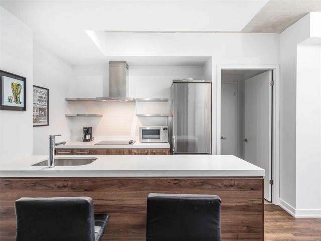 628 - 461 Adelaide St W