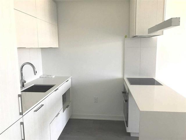 704 - 20 Richardson St