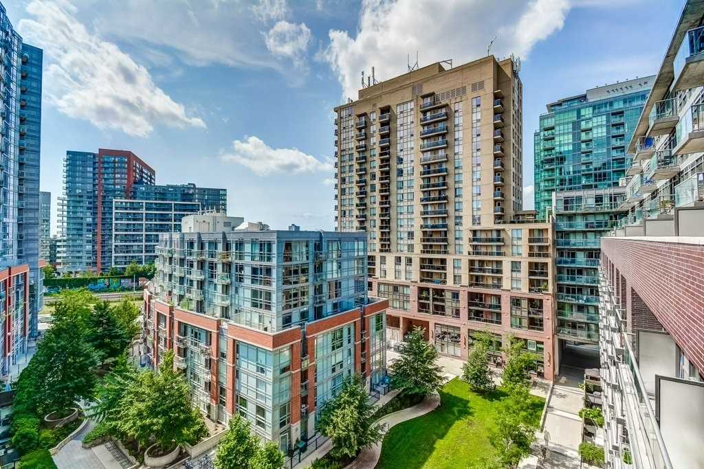 938 68 Abell St, Toronto Sold,