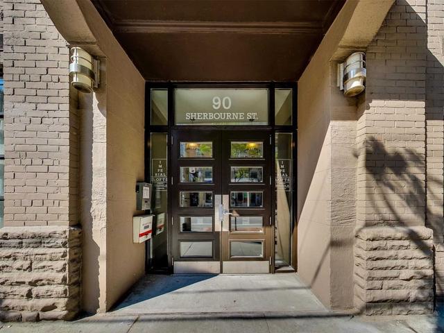 502 - 90 Sherbourne St