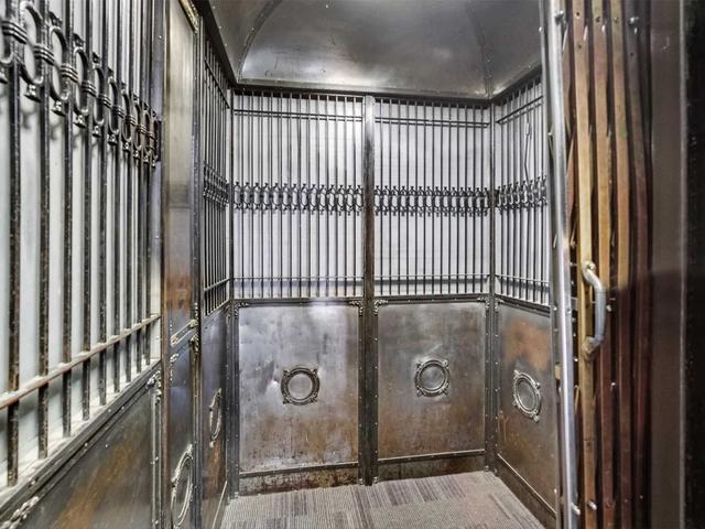 502 - 90 Sherbourne St