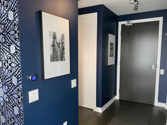 2006 - 11 Charlotte St