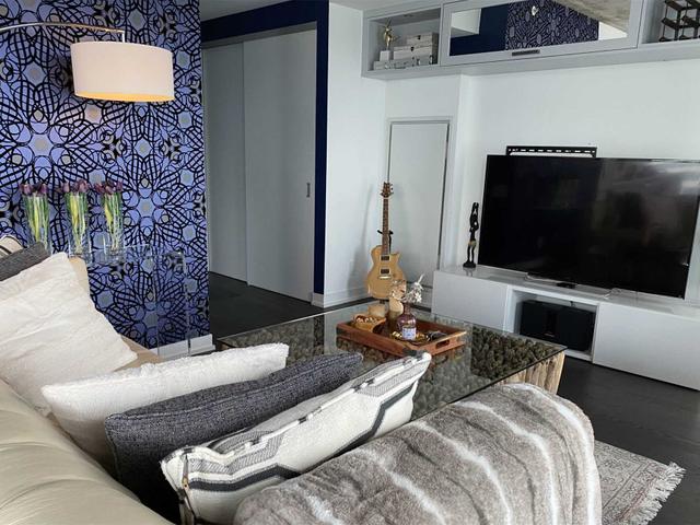 2006 - 11 Charlotte St