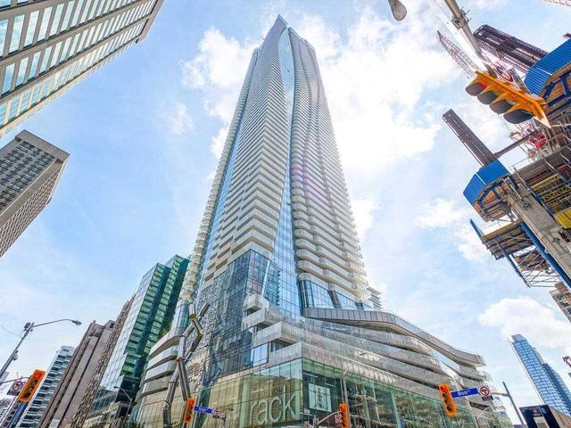 2911 - 1 Bloor St