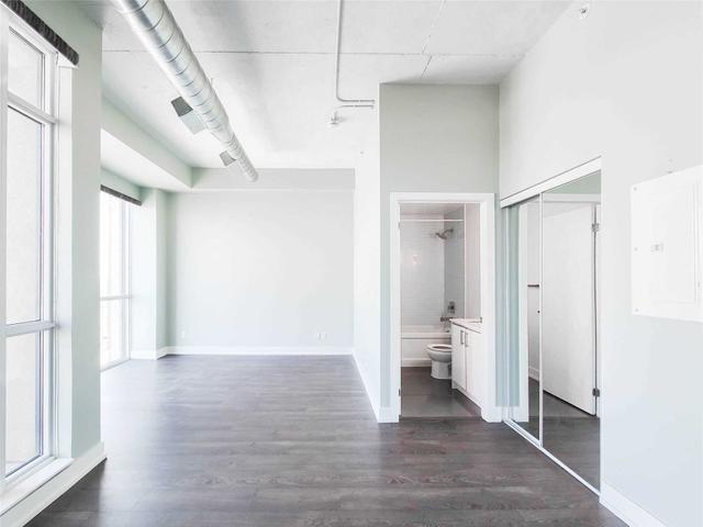 1302 - 75 The Don Way W