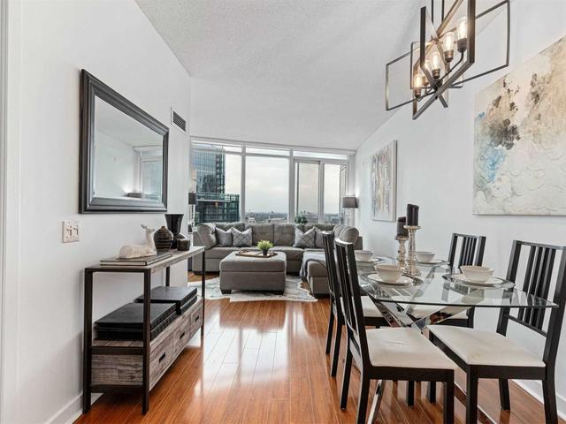 3202 - 373 Front St W