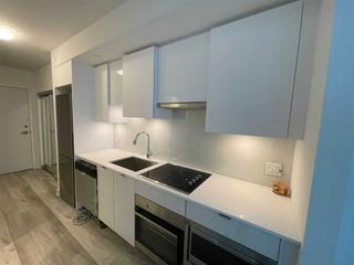 1616 St - 195 Redpath Ave