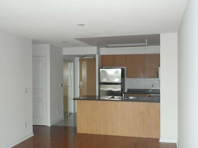 1908 - 509 Beecroft Rd