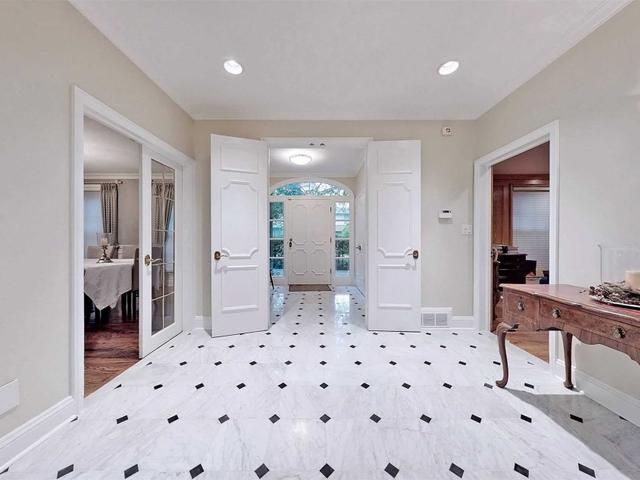 17 Mildenhall Rd
