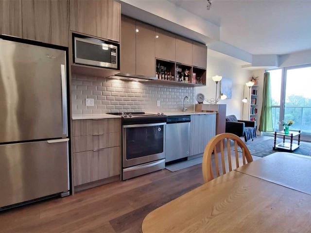 418 - 52 Forest Manor Rd