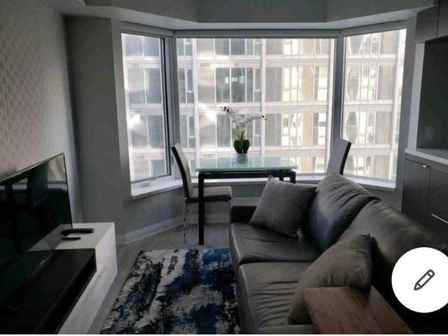 1909 - 155 Yorkville Ave