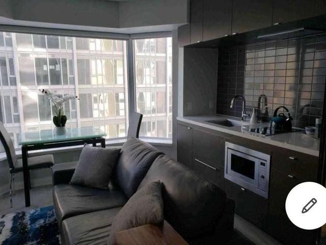 1909 - 155 Yorkville Ave