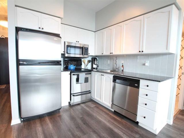 817 - 231 Fort York Blvd