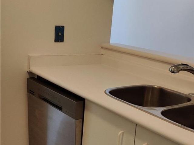 305 - 25 Grenville St