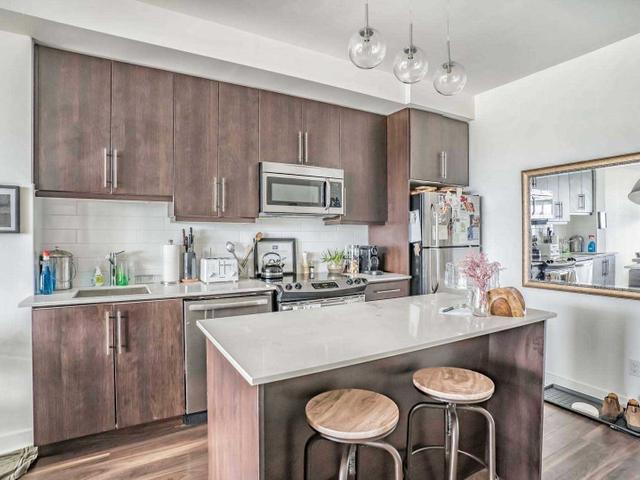 1511 - 1171 Queen St W