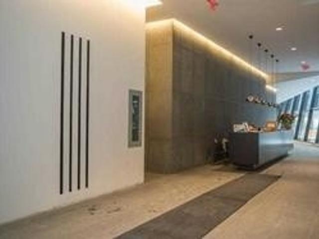 1015 - 629 King St W. St