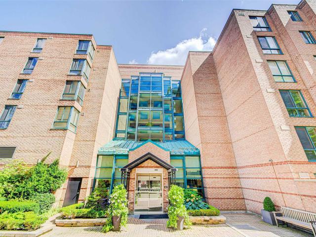 506 - 225 Davenport Rd