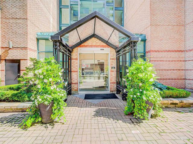 506 - 225 Davenport Rd