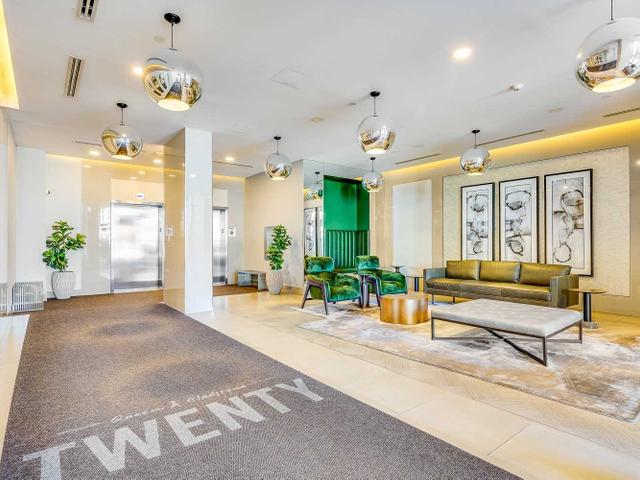 613 - 20 Gladstone Ave