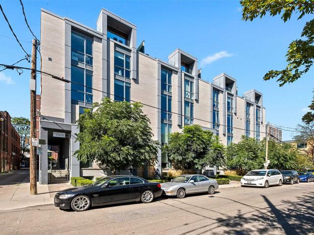 10 - 850 Richmond St W