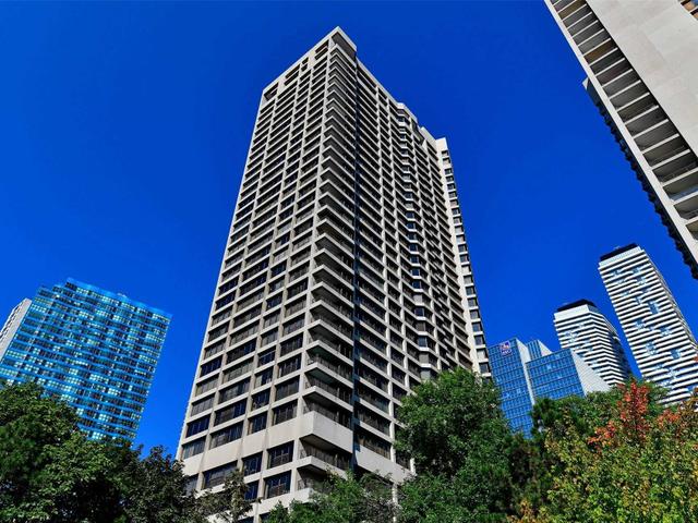 1310 - 65 Harbour Sq