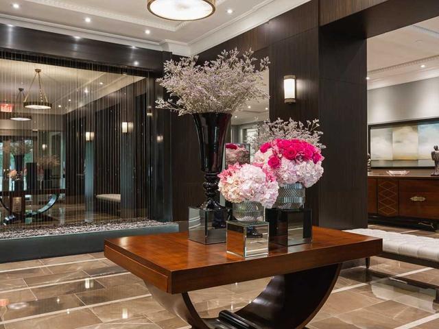 606 - 80 Yorkville Ave