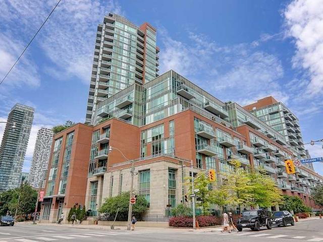 S828 - 112 George St