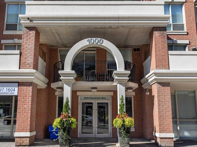 PH12 - 1000 King St W