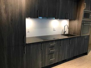 421W - 27 Bathurst St