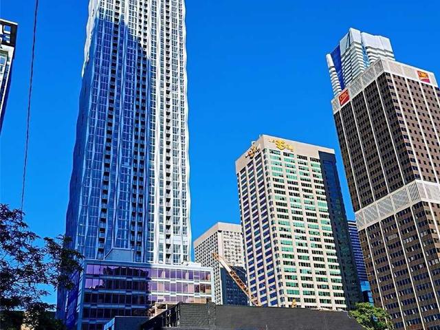 1802 - 1 Yorkville Ave