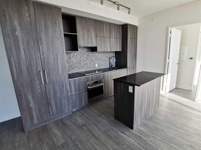 1802 - 1 Yorkville Ave