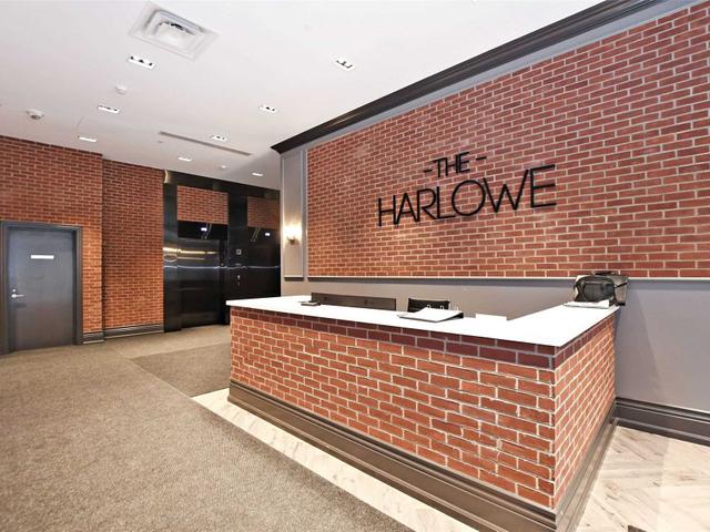 206 - 608 Richmond St W