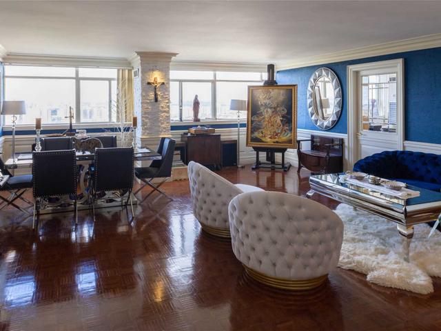 2701 - 100 Antibes Dr