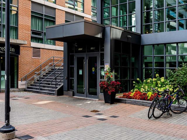 613 - 1171 Queen St W