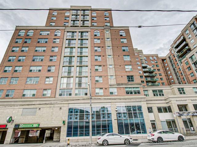 218 - 323 Richmond St E