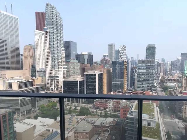 2607 - 75 The Esplanade Ave