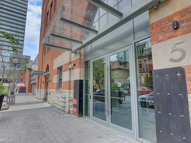 3710 - 5 St Joseph St