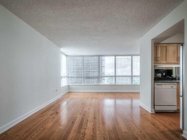 1708 - 33 Sheppard Ave E