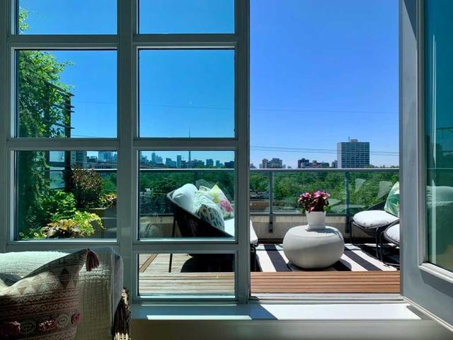 502 - 380 Macpherson Ave