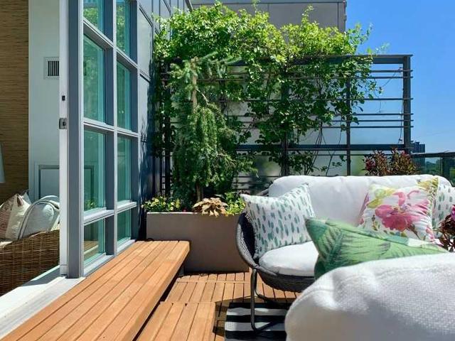 502 - 380 Macpherson Ave