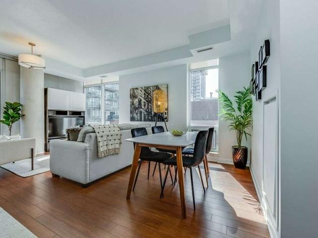 910 - 205 Frederick St