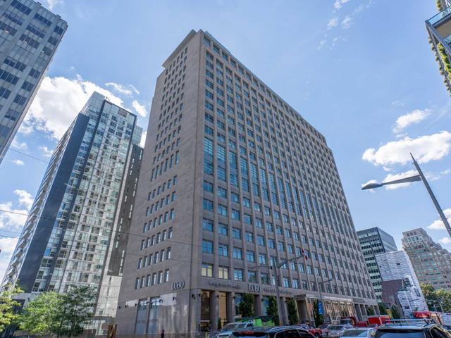 619 - 111 St Clair Ave W