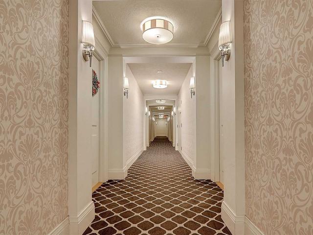 818 - 25 Greenview Ave