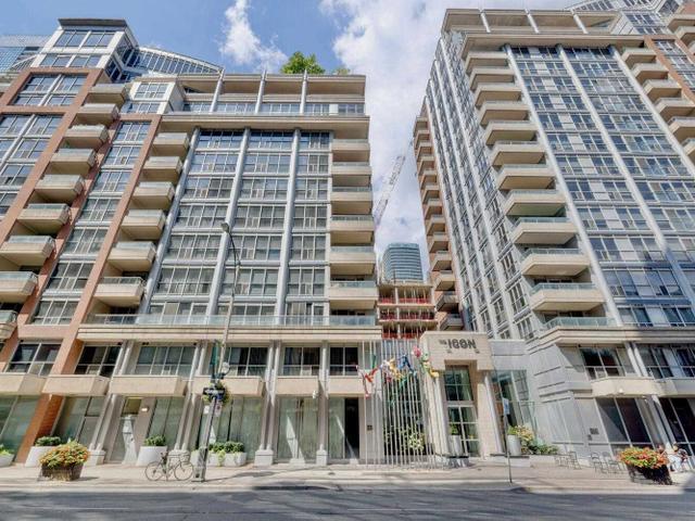 1133 - 250 Wellington St W