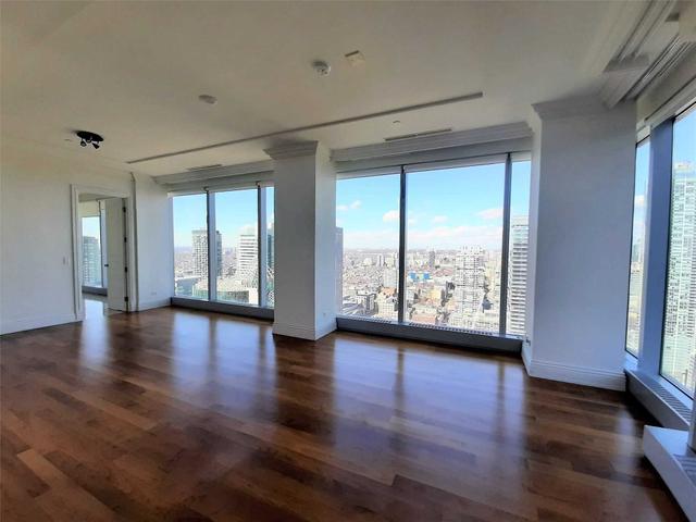 3803 - 183 Wellington St W