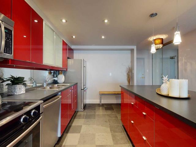 904 - 62 Wellesley St W